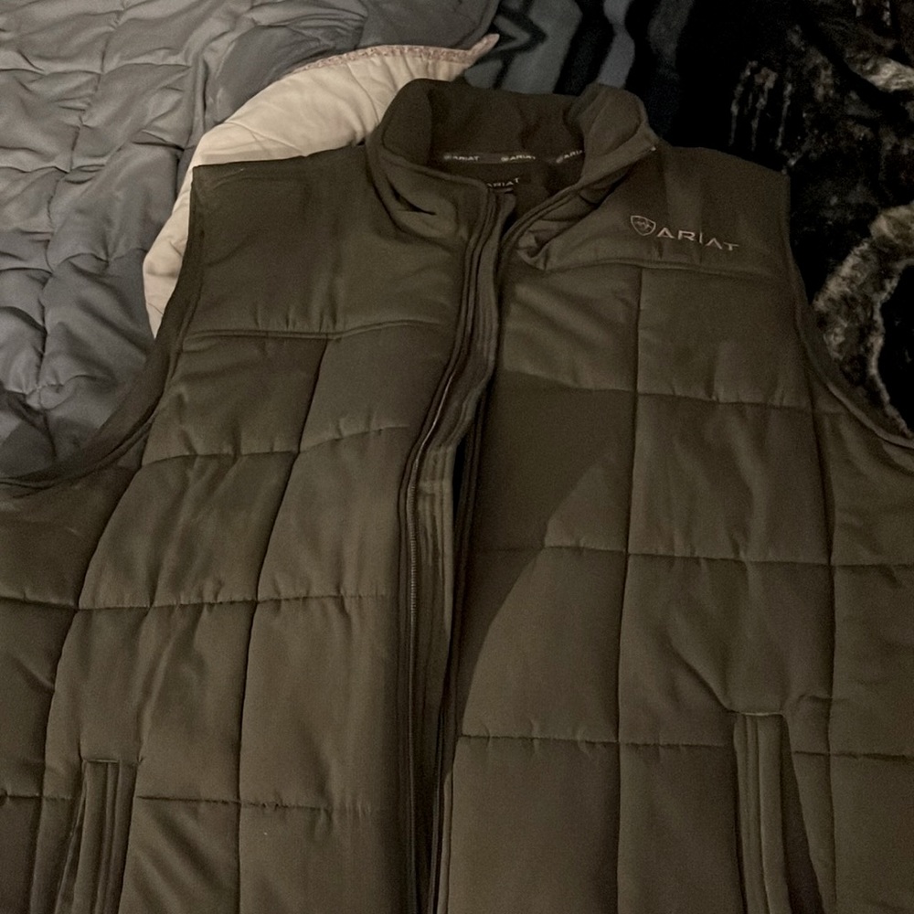 Ariat heavy vest xxl